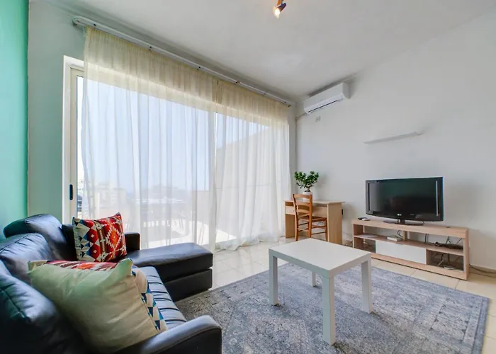 Unique Seaview And Penthouse In St Julians * Saint Julian's