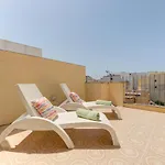 Unique Seaview And Penthouse In St Julians Lägenhet St. Julian's