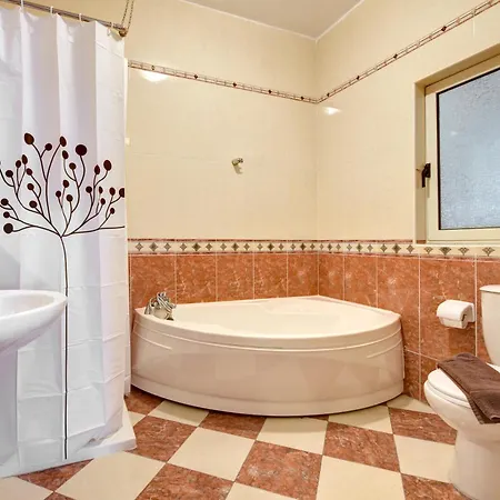 Unique Seaview And Penthouse In St Julians Lejlighed