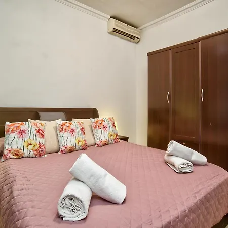 Morina Court - Seaview And Penthouse In St Julians By Shortletsmalta Apartment Saint Julian's