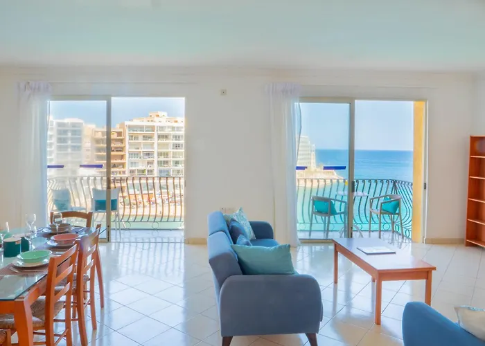 Unique Seaview And Penthouse In St Julians San Julián
