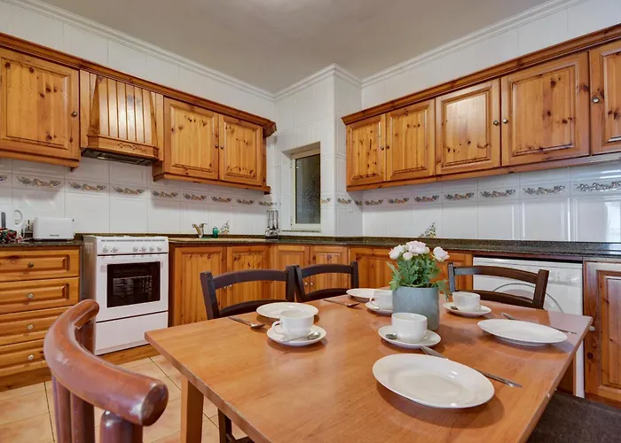 Unique Seaview And Penthouse In St Julians