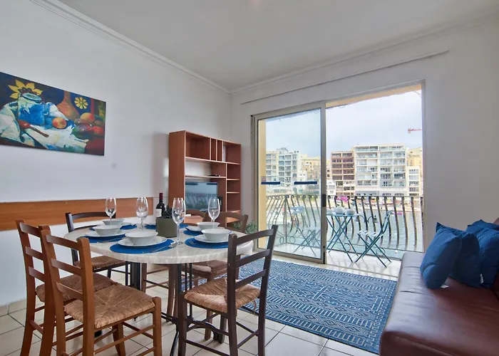 Unique Seaview And Penthouse In St Julians